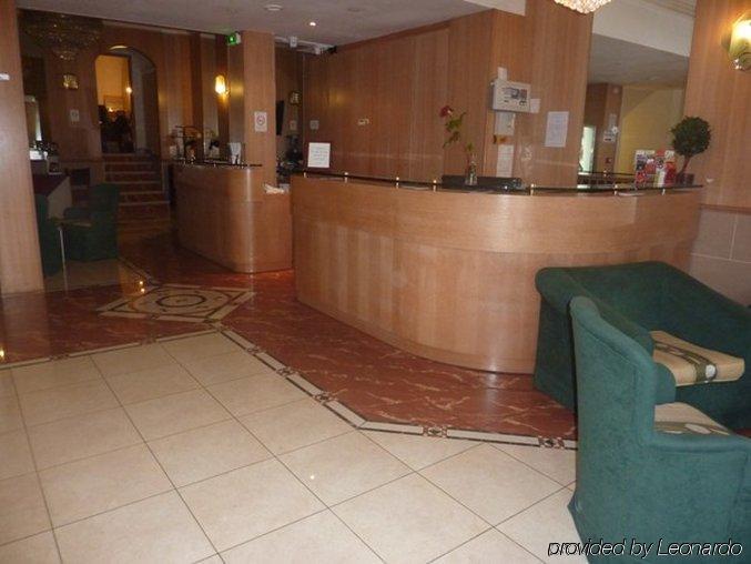 Hotel Le Clery 4*